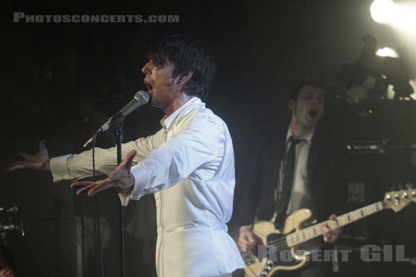 HUSHPUPPIES - 2008-11-08 - PARIS - La Maroquinerie - 